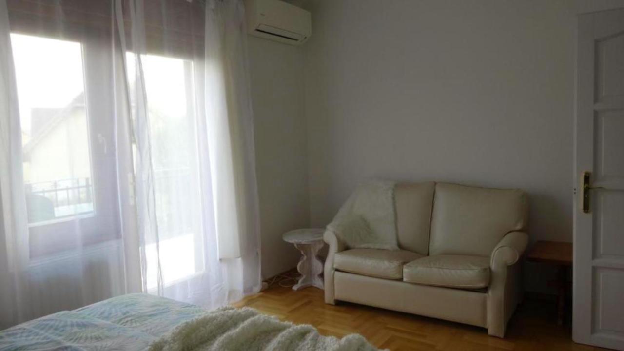 شقة Laszlo Apartman تيهاني المظهر الخارجي الصورة